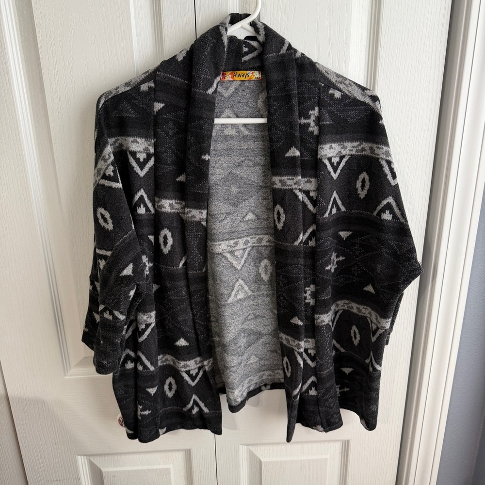 Always open front Aztec cardigan 3/4 sleeve